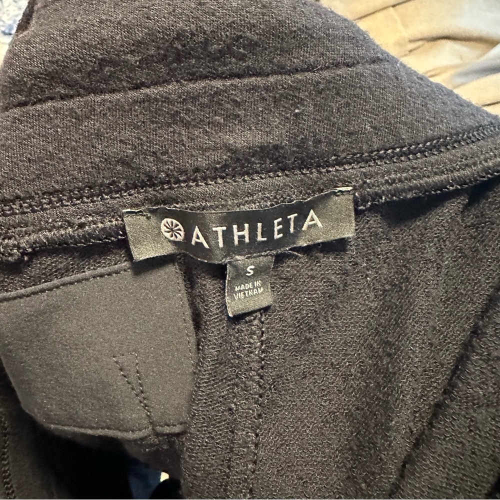 Athleta High Rise Lounge Short - Picture 4 of 5